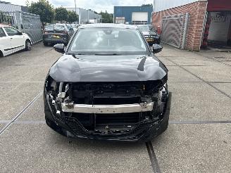 Coche accidentado Peugeot 208  2023/10
