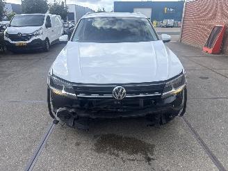 uszkodzony samochody osobowe Volkswagen Tiguan  2019/3
