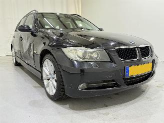 BMW 3-serie Touring 320i Executive Aut picture 33