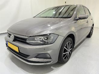 krockskadad bil auto Volkswagen Polo VI 5-Drs 1.0 MPI Airco 2018/4