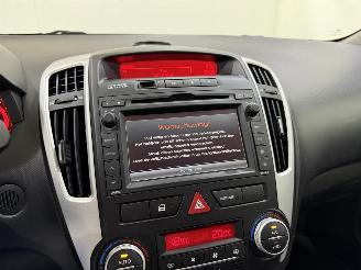 Kia Ceed SW 1.4 CVVT Navigator Plus picture 16