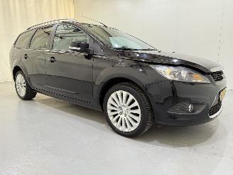 skadebil auto Ford Focus Wagon 1.8 Flexifuel Titanium 2009/4