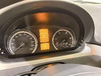 Mercedes Vito 113 CDI 320 DC Luxe Aut. Airco picture 18