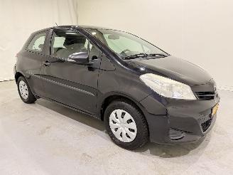 Unfallwagen Toyota Yaris 1.0 VVT-i Comfort 2014/2