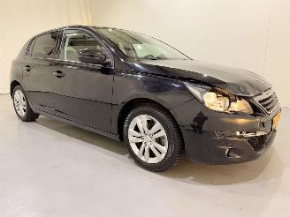 Voiture accidenté Peugeot 308 HB 1.2 Blue Lease Exe. Pano 2016/9