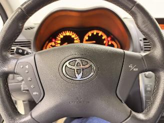 Toyota Avensis 1.8 VVT-i Linea Sol Clima NAP picture 17