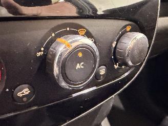 Renault Clio Estate 0.9 TCe Expression Navi/Airco picture 43