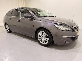 uszkodzony samochody osobowe Peugeot 308 SW 1.6 Blue HDI 120 Executive 2014/11