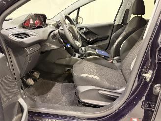 Peugeot 208 HB 1.2 VTi Style Navi/Clima picture 19