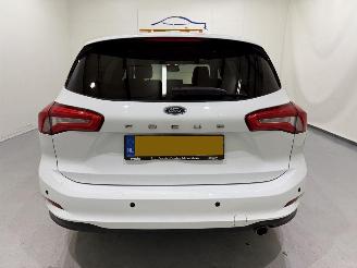 Ford Focus Wagon 1.0 EcoBoost Trend Edition picture 5