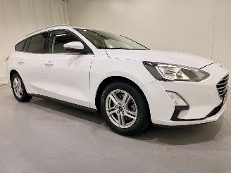 Voiture accidenté Ford Focus Wagon 1.0 EcoBoost Trend Edition 2020/3