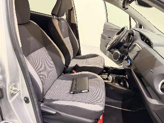 Toyota Yaris HB 1.5VVT-i HEV Y20 Automaat picture 19