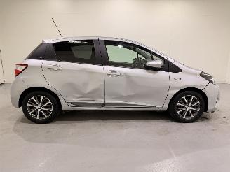 Toyota Yaris HB 1.5VVT-i HEV Y20 Automaat picture 7