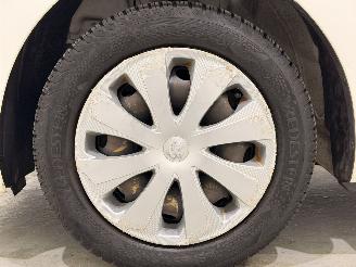 Peugeot 108 HB 1.0 e-VTi Active Airco picture 35