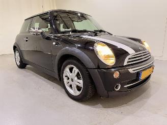 škoda osobní automobily Mini Cooper 1.6 ONE Black Union Jack Aut. 2005/7