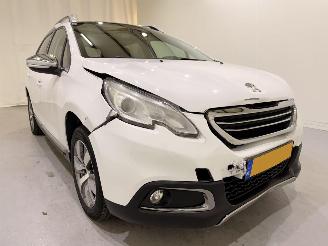 Unfallwagen Peugeot 2008 1.2 PureTech Allure Automaat 2014/10