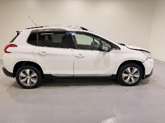 Peugeot 2008 1.2 PureTech Allure Automaat picture 37