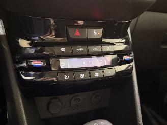 Peugeot 208 HB 1.2 VTi Envy Clima picture 15