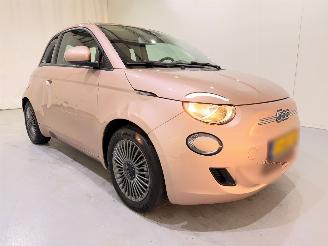 Fiat 500 500-e Icon 42kWh Carplay/Clima picture 35