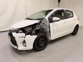 Toyota Yaris 1.5 VVT-i Hybrid Dynamic Aut. picture 3