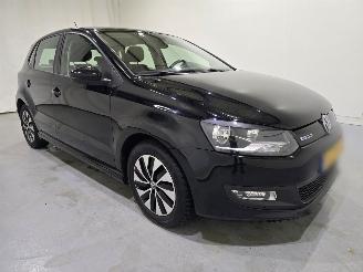 krockskadad bil auto Volkswagen Polo 1.0 BlueMotion Edition 5drs 70Kw Bjr.2015 2015/3
