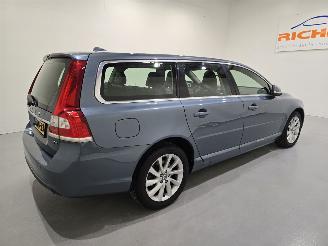 Volvo V-70 1.6 T4 Momentum AUT 132Kw picture 21