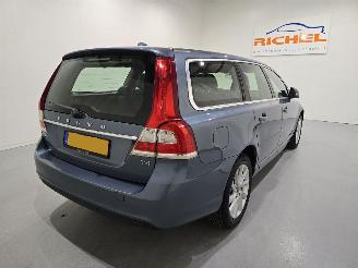 Volvo V-70 1.6 T4 Momentum AUT 132Kw picture 6