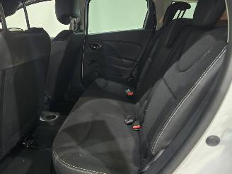 Renault Clio Estate 0.9 TCe Night&Day 66kw Bjr.2014 picture 30