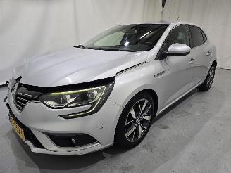 Unfallwagen Renault Mégane 1.5 Dci GT Line  Bose Leder Bjr.2016 2016/8