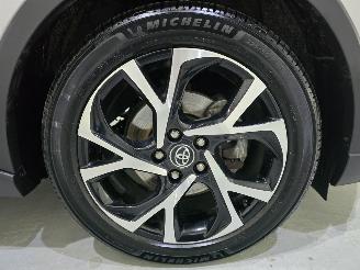 Toyota C-HR 1.8 Hybrid BI-Tone Plus Leder Cruise Bjr.2017 picture 25