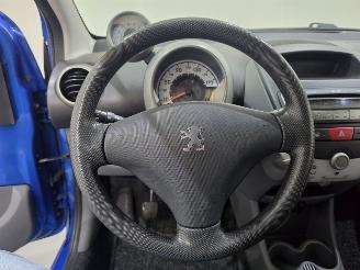 Peugeot 107 1.0-12V XR 3.Drs Bjr.2009 picture 11