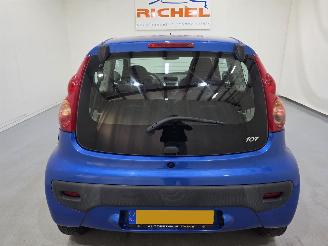Peugeot 107 1.0-12V XR 3.Drs Bjr.2009 picture 5