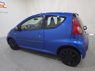 Peugeot 107 1.0-12V XR 3.Drs Bjr.2009 picture 17