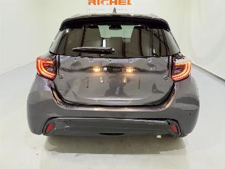 Toyota Yaris HB 1.5 HEV Comfort Aut. picture 5