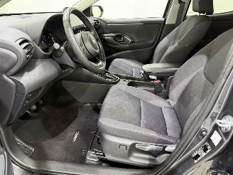 Toyota Yaris HB 1.5 HEV Comfort Aut. picture 17