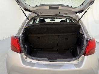 Toyota Yaris HB 1.0 VVt-i Aspiration picture 21