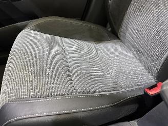 Toyota Auris HB 1.8 Hybrid Dynamic Aut. picture 34