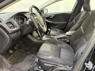Volvo V-40 1.6 T2 Momentum Navi picture 14