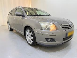 Vaurioauto  passenger cars Toyota Avensis Wagon 2.0 VVT-i Executive 2006/12
