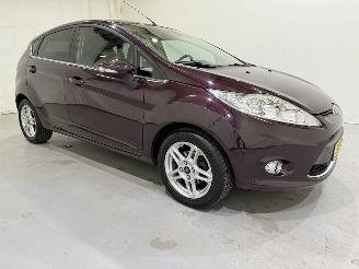 Damaged car Ford Fiesta HB 1.25 Trend Clima 2010/5