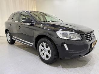 krockskadad bil auto Volvo Xc-60 2.0 T5 FWD Summum Autom. 2016/2