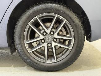 Toyota Auris HB 1.8 Hybrid Lease Pro Pano/Clima picture 37