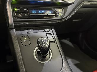 Toyota Auris HB 1.8 Hybrid Comfort Dynamic picture 31