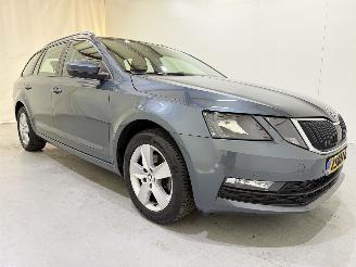 Coche accidentado Skoda Octavia Combi 1.5 TSI Style Aut7 2019/1