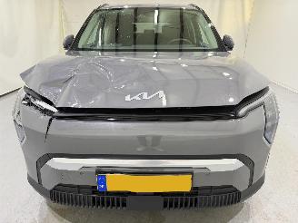 Kia EV3 Plus 81.4kWh Long Range picture 2