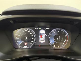 Volvo XC40 Momentum Pro 2WD 95kW T2 Automaat picture 16
