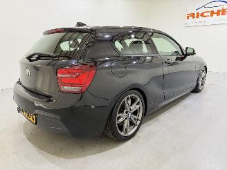 BMW 1-serie 125d High Executive M Aut8 picture 32