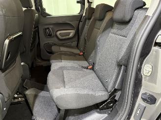Peugeot Rifter MPV 1.2 PureTech 110 Style picture 17