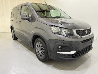 Voiture accidenté Peugeot Rifter MPV 1.2 PureTech 110 Style 2021/3