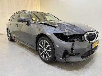 krockskadad bil auto BMW 3-serie Touring 330e Advantage Aut 2021/4